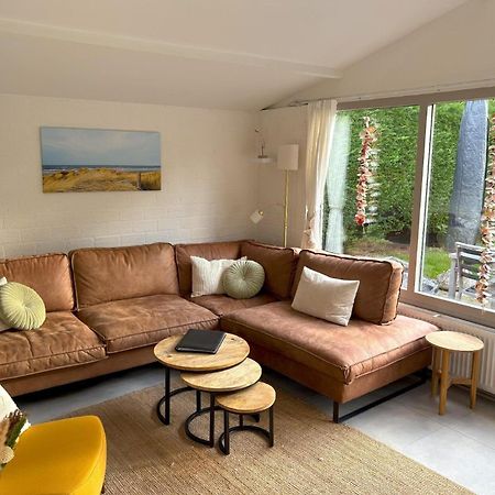 Gemuetliches, Helles Ferienhaus Mit Privatem Garten In Gepflegtem Ferienpark Warmenhuizen Exterior foto